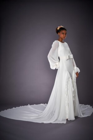 Sobrefalda Novia Modelo Obi